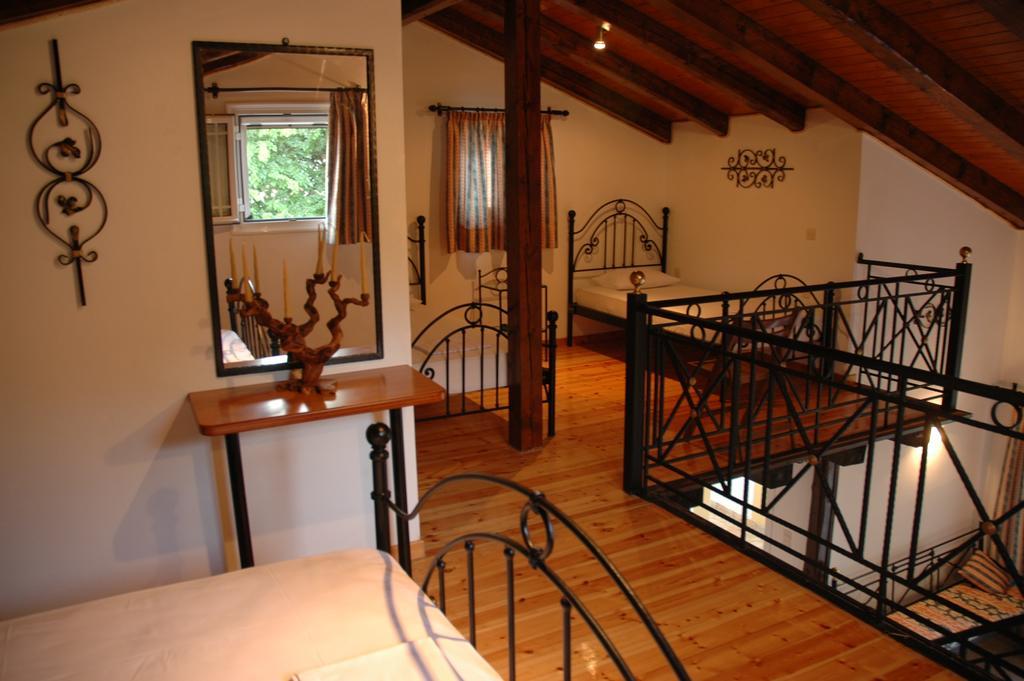 Iron House Agios Georgios (Corfu) Quarto foto